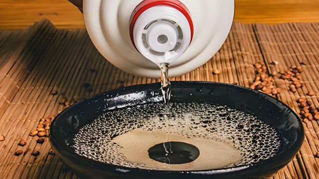 正宗酱香型白酒的口感是什么样的